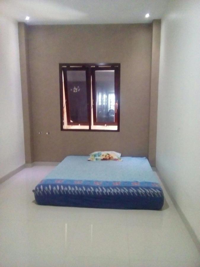 Bintara Jaya Yemima Guest House Bekasi Luaran gambar
