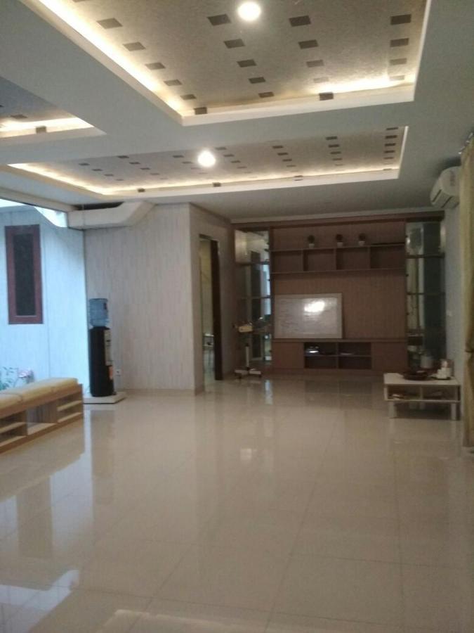 Bintara Jaya Yemima Guest House Bekasi Luaran gambar