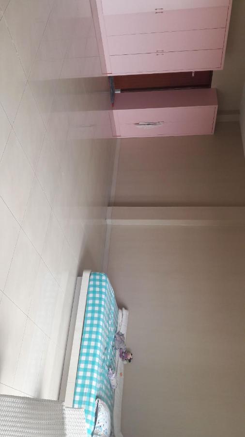 Bintara Jaya Yemima Guest House Bekasi Luaran gambar